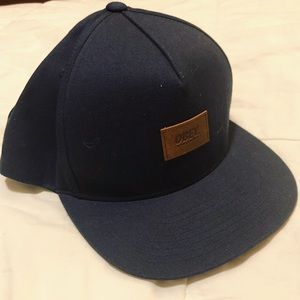 NEVER WORN/OBEY - Navy Leather Logo Patch SnapBack